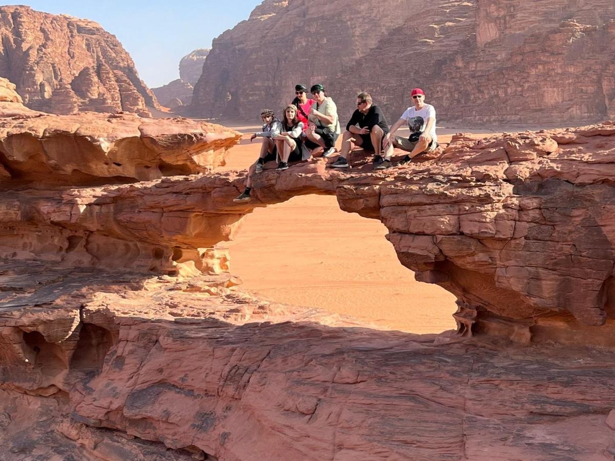 Joy Of Life Bed and Breakfast Wadi Rum Eksteriør billede