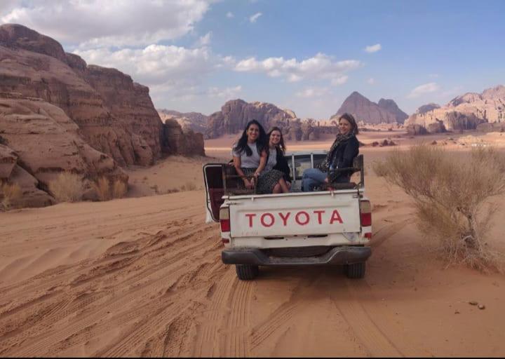 Joy Of Life Bed and Breakfast Wadi Rum Eksteriør billede