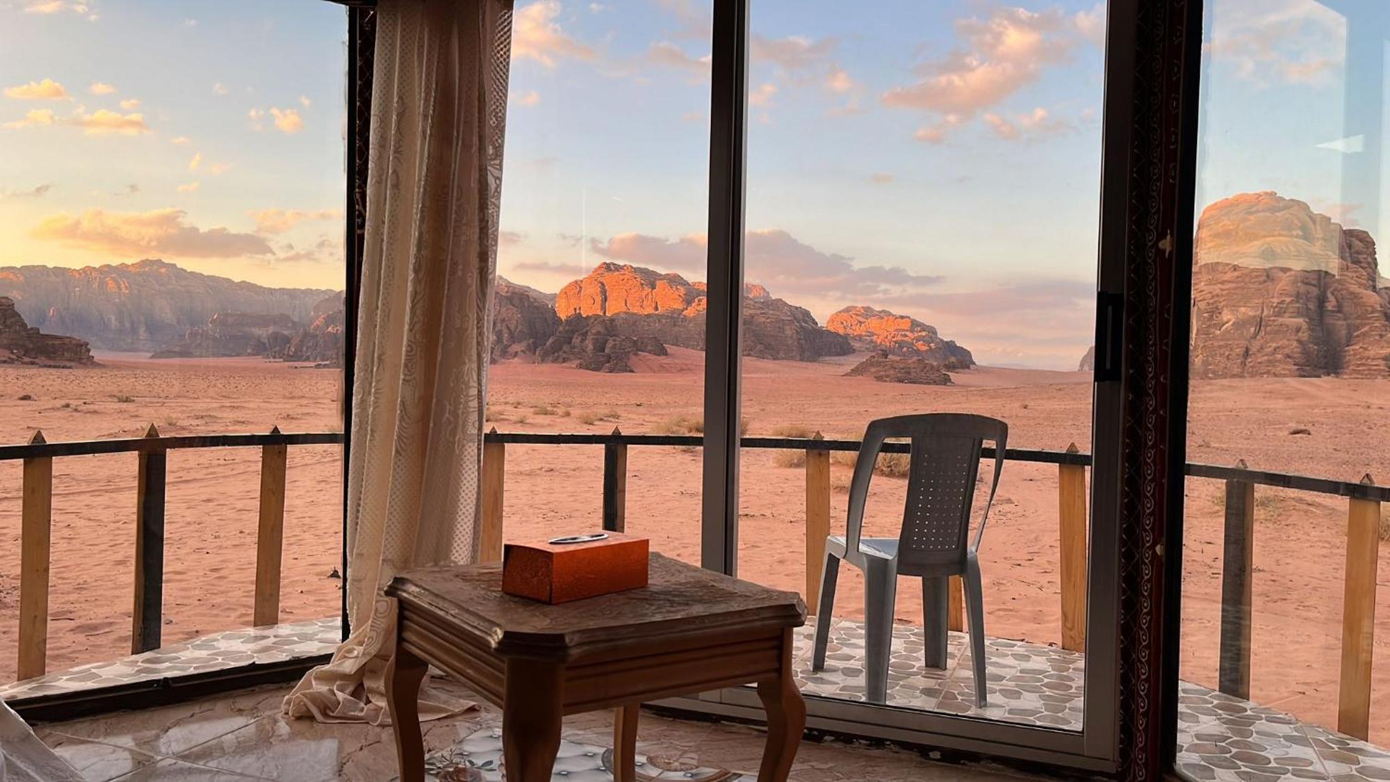 Joy Of Life Bed and Breakfast Wadi Rum Eksteriør billede